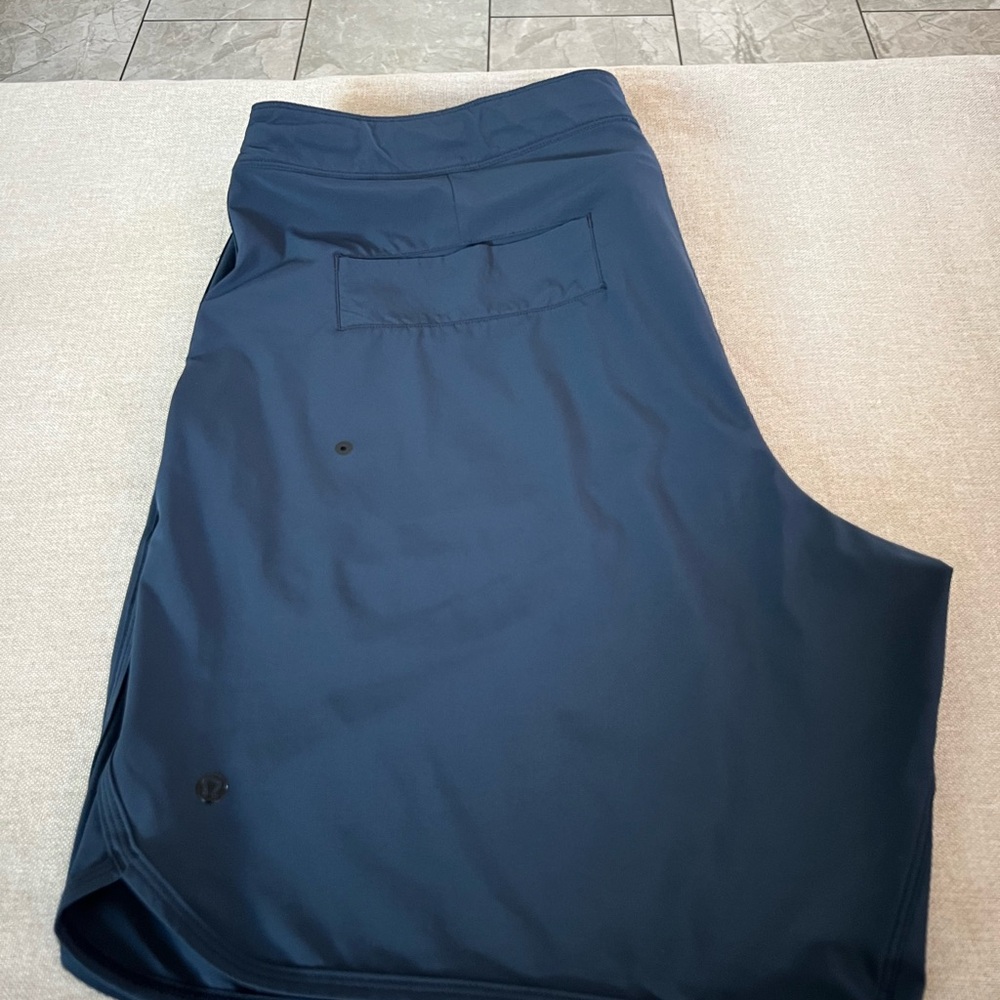 Lululemon Short - Picture 2 of 6